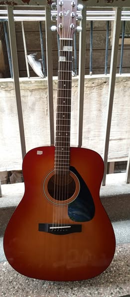 Yamaha Accoustic Guitar on Sale 