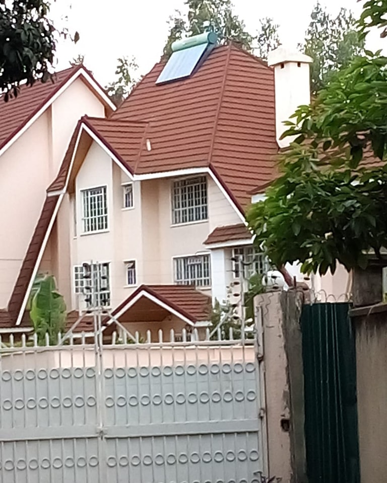 𝐄𝐗𝐐𝐔𝐈𝐒𝐈𝐓𝐄 𝟓-𝐁𝐄𝐃𝐑𝐎𝐎𝐌 𝐇𝐎𝐔𝐒𝐄 𝐅𝐎𝐑 𝐒𝐀𝐋𝐄 𝐈𝐍 𝐋𝐀𝐕𝐈𝐍𝐆𝐓𝐎𝐍