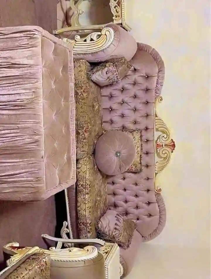 Indoor sofa set up for sale. Delivery 🚚 done country wide.