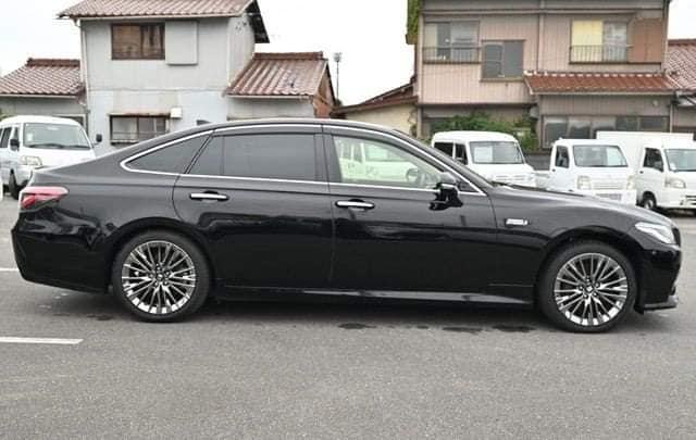 2019 TOYOTA CROWN Hybrid G-Executive for Sale in Kenya